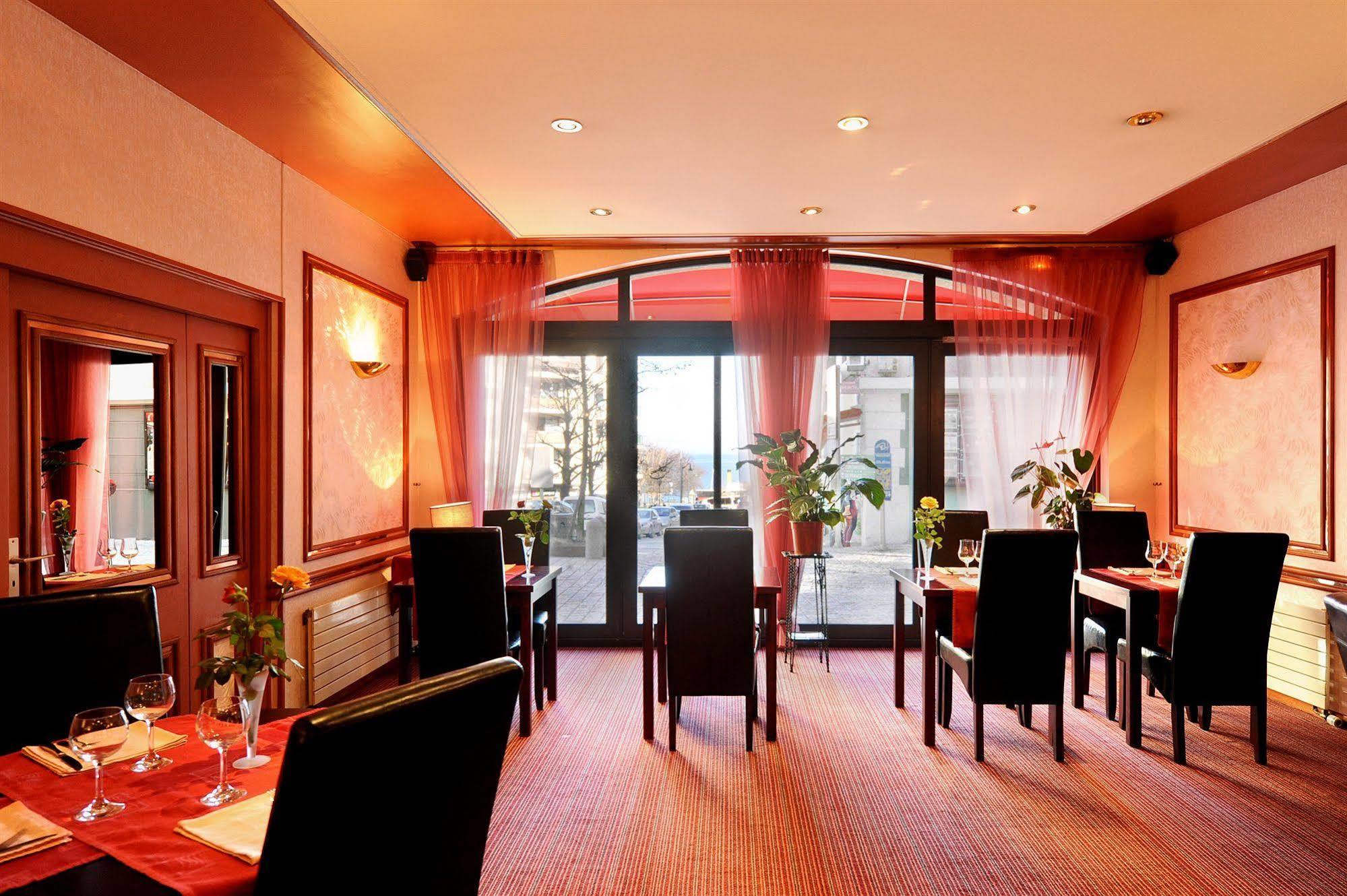 Hotel Le Bourgogne Evian-les-Bains Ngoại thất bức ảnh