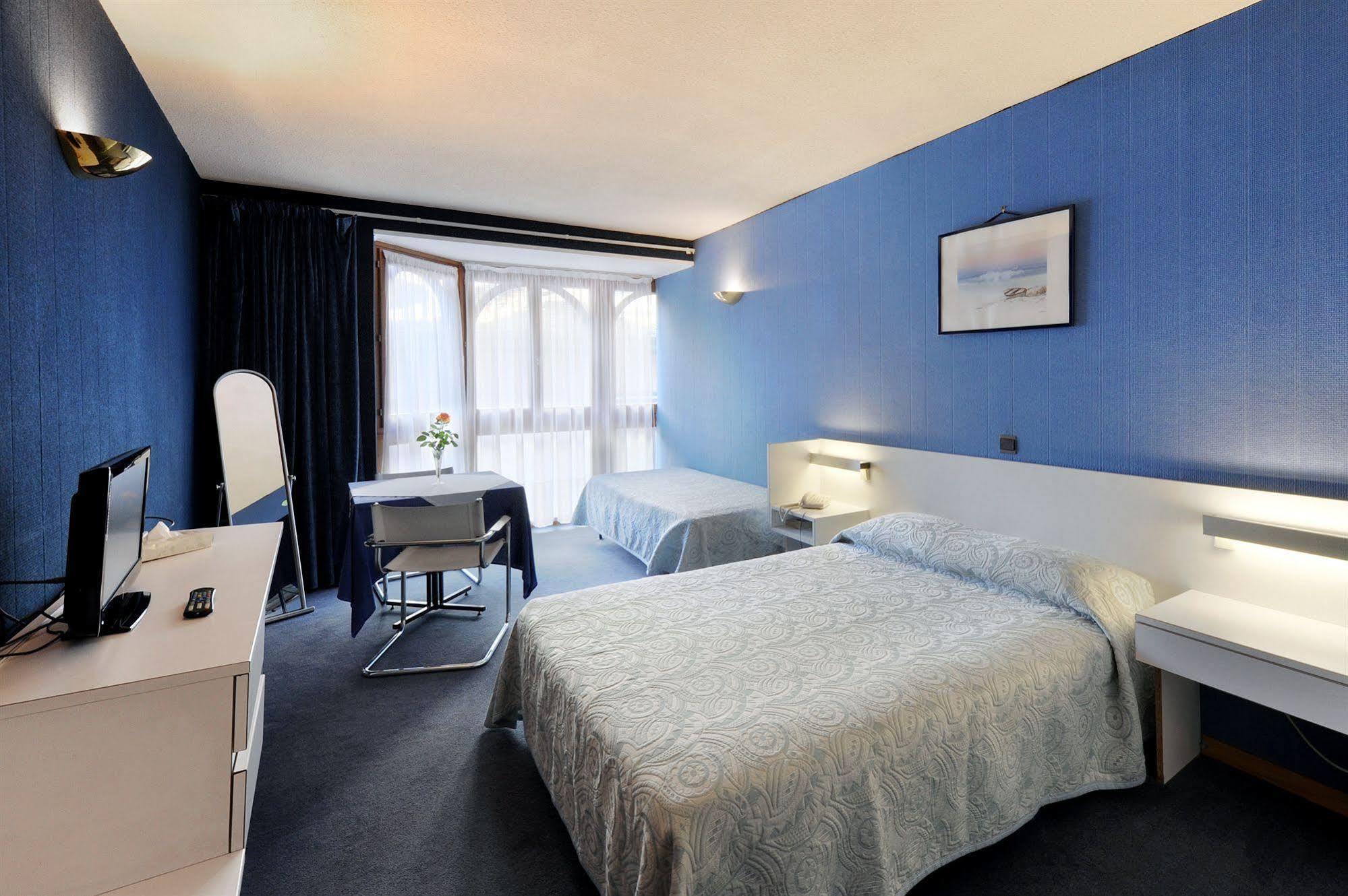 Hotel Le Bourgogne Evian-les-Bains Ngoại thất bức ảnh