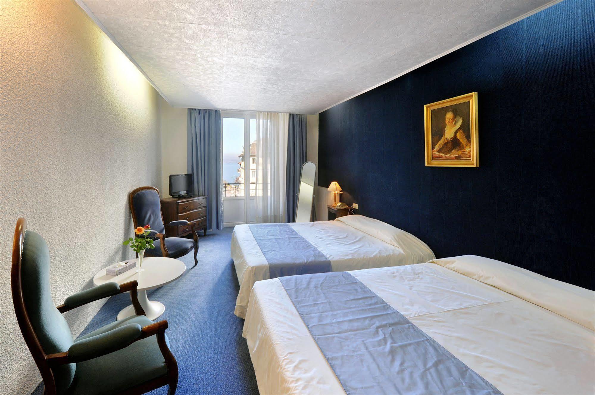 Hotel Le Bourgogne Evian-les-Bains Ngoại thất bức ảnh